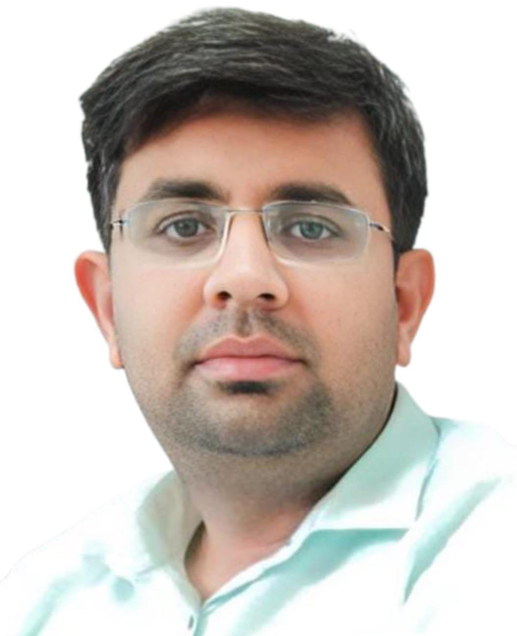 Dr Satyawan Saurabh